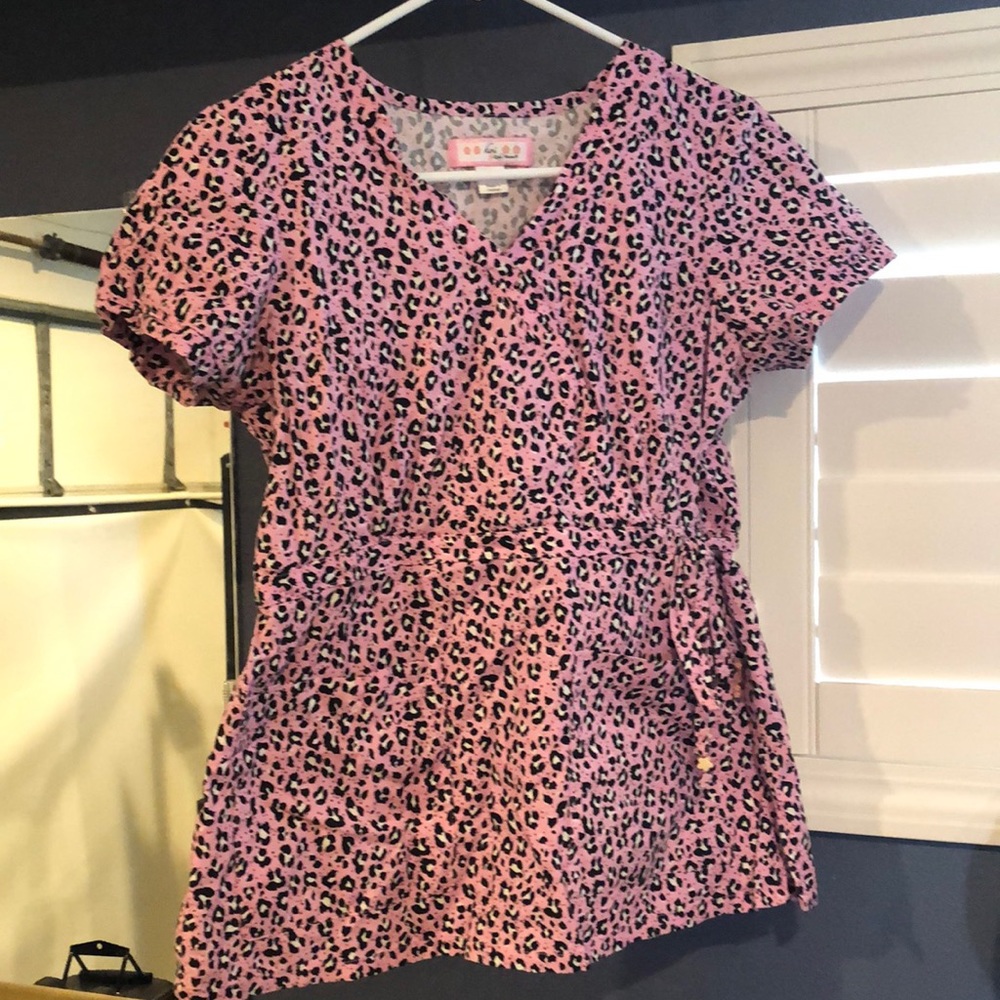 Koi Kathy Peterson scrub top